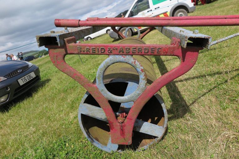 Views on agricultural implements in Scotland in the 1790s: the roller